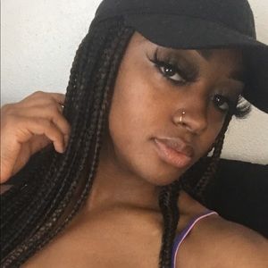 Meet your Posher, Devin